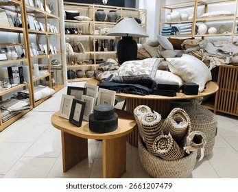 Melamine Aster Dinner Spoon